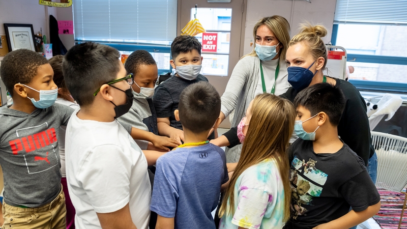 Melissa Richardson and her students