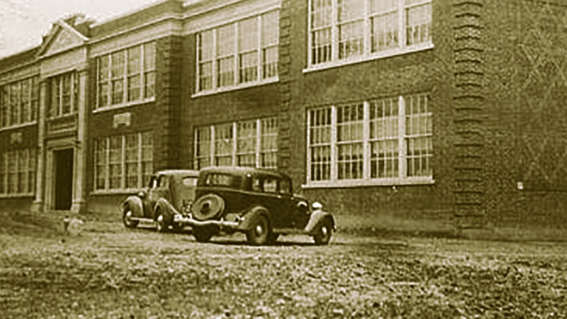 Photo of Fairfax High School in 1935
