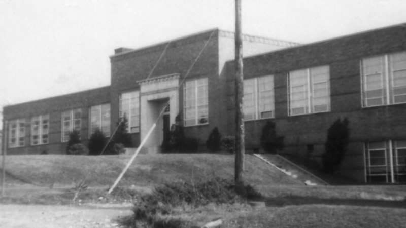 Photograph of the front exterior of James Lee Elementary School.