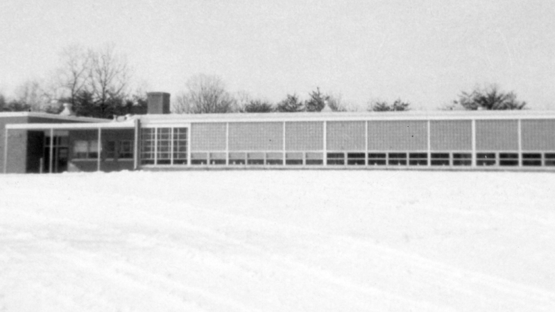 Photograph of the front exterior of Lillian Carey Elementary School.