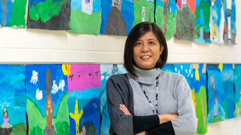 Ms. Lee is a teacher who switched careers to enter the teaching field