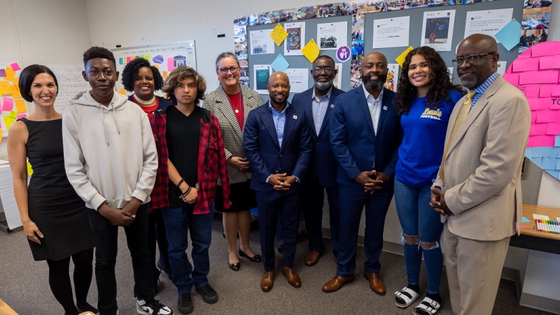 Dr. Reid with members of John Lewis' family