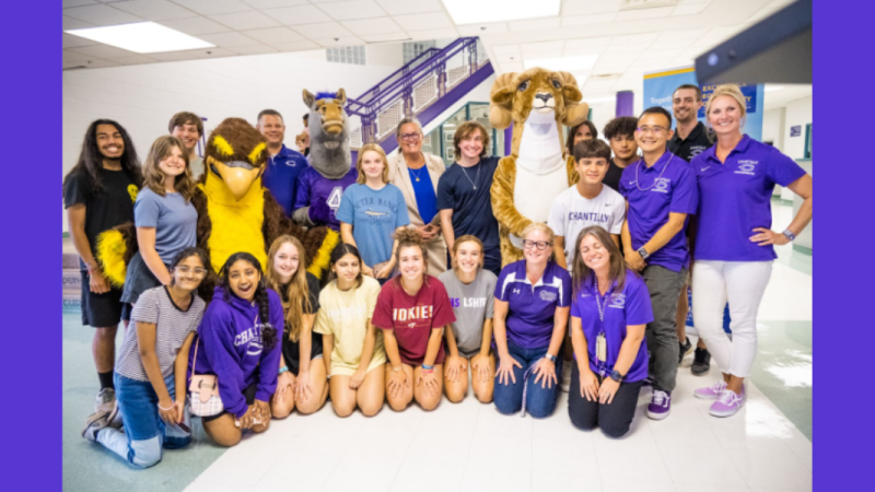 Superintendent Reid with students and staff at the Chantilly HS Open House