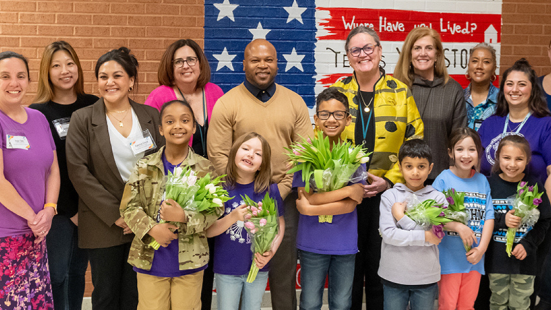 Dr. Reid with Fort Belvoir staff and students