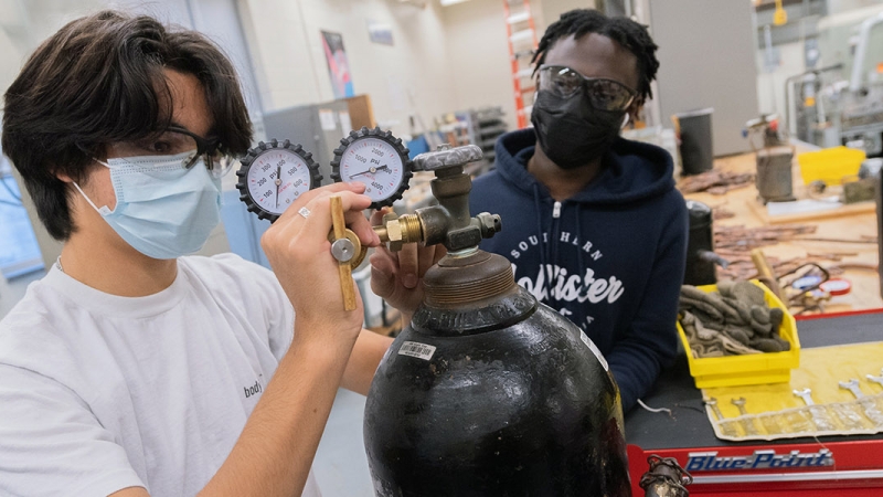 students in a trade an industrial course