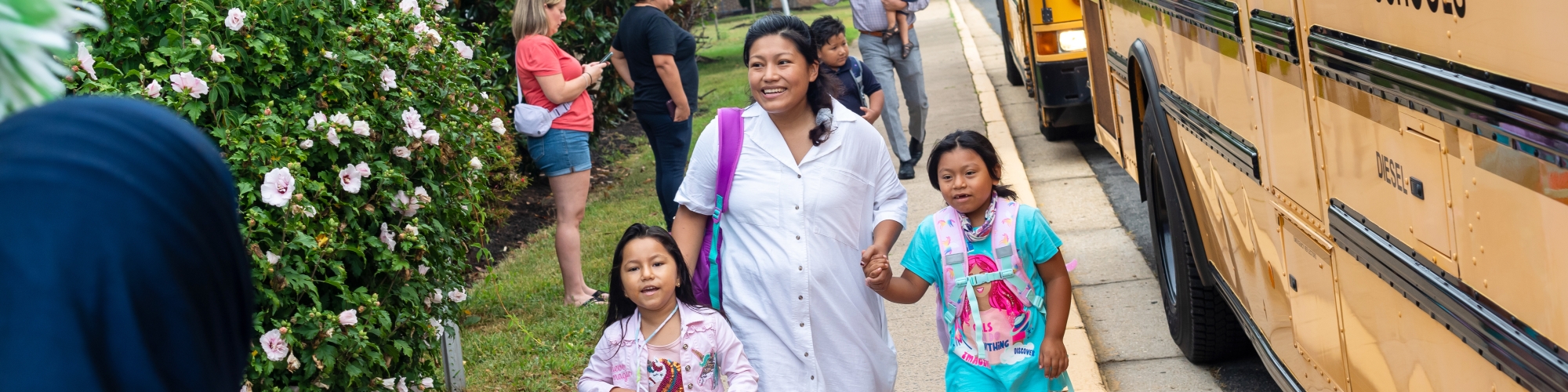 Picture of Family Arriving at School